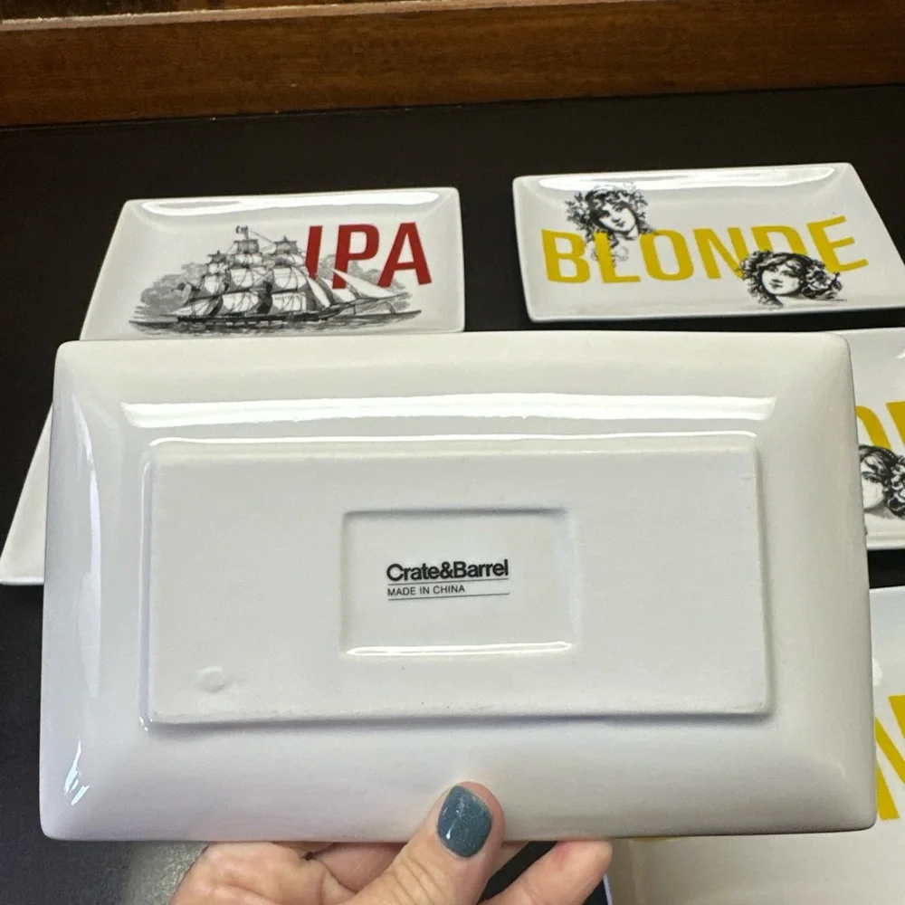 Crate & Barrel 8